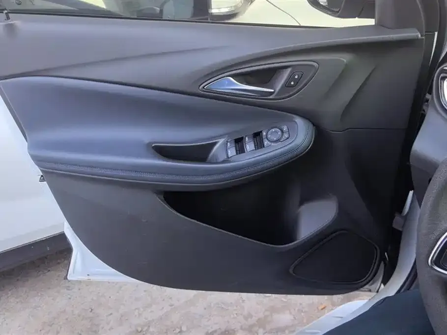 Buick Encore GX 2023 из CN, фото 4