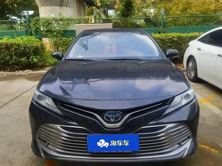 Toyota Camry 2021 из CN, фото 2