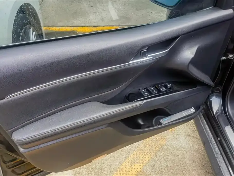Toyota Camry 2021 из CN, фото 7