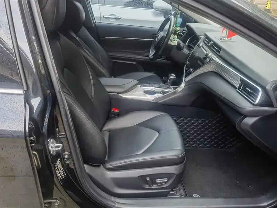 Toyota Camry 2021 из CN, фото 8