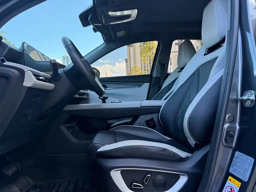 Changan CS75PLUS 2023 из CN, фото 2