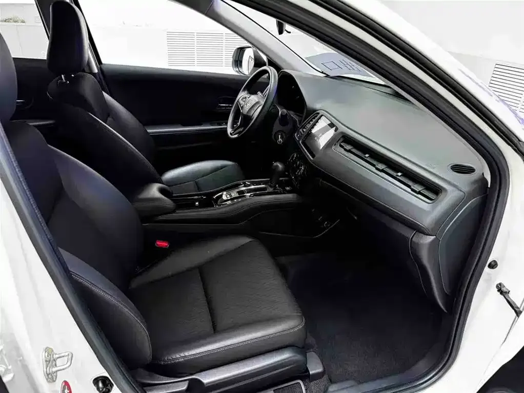 Honda Vezel 2022 из CN, фото 10