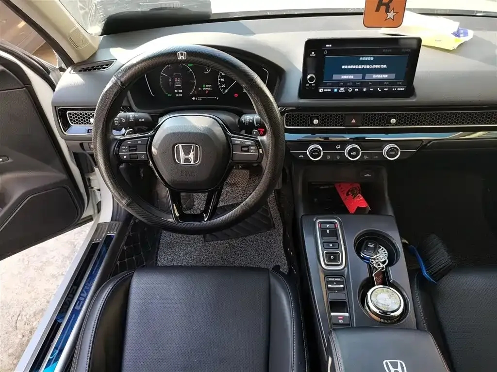 Honda Civic — фото 8