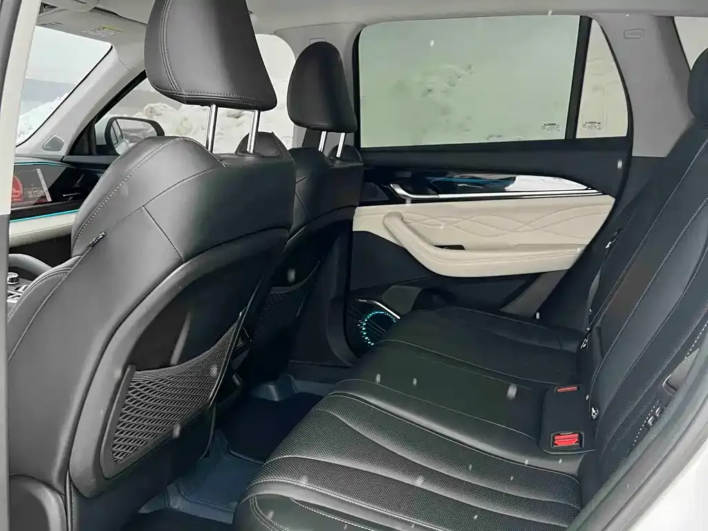 Geely Xingyue L 2023 из CN, фото 4