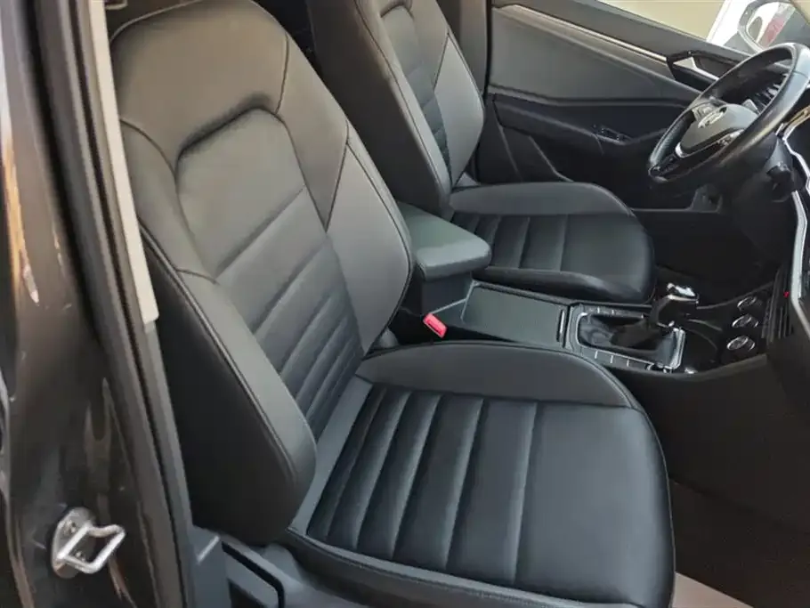 Volkswagen Sagitar 2021 из CN, фото 2