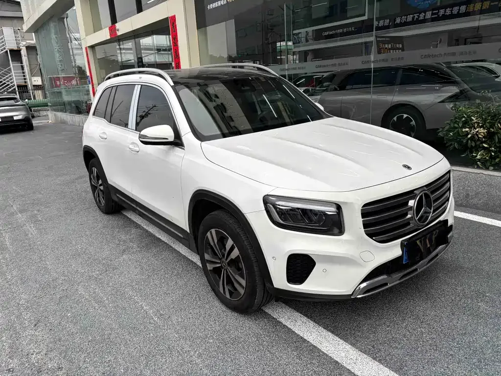 Mercedes-Benz GLB — фото 4