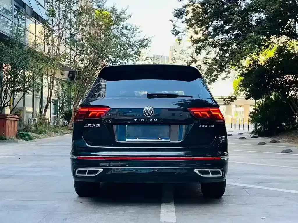Volkswagen Tiguan L — фото 4