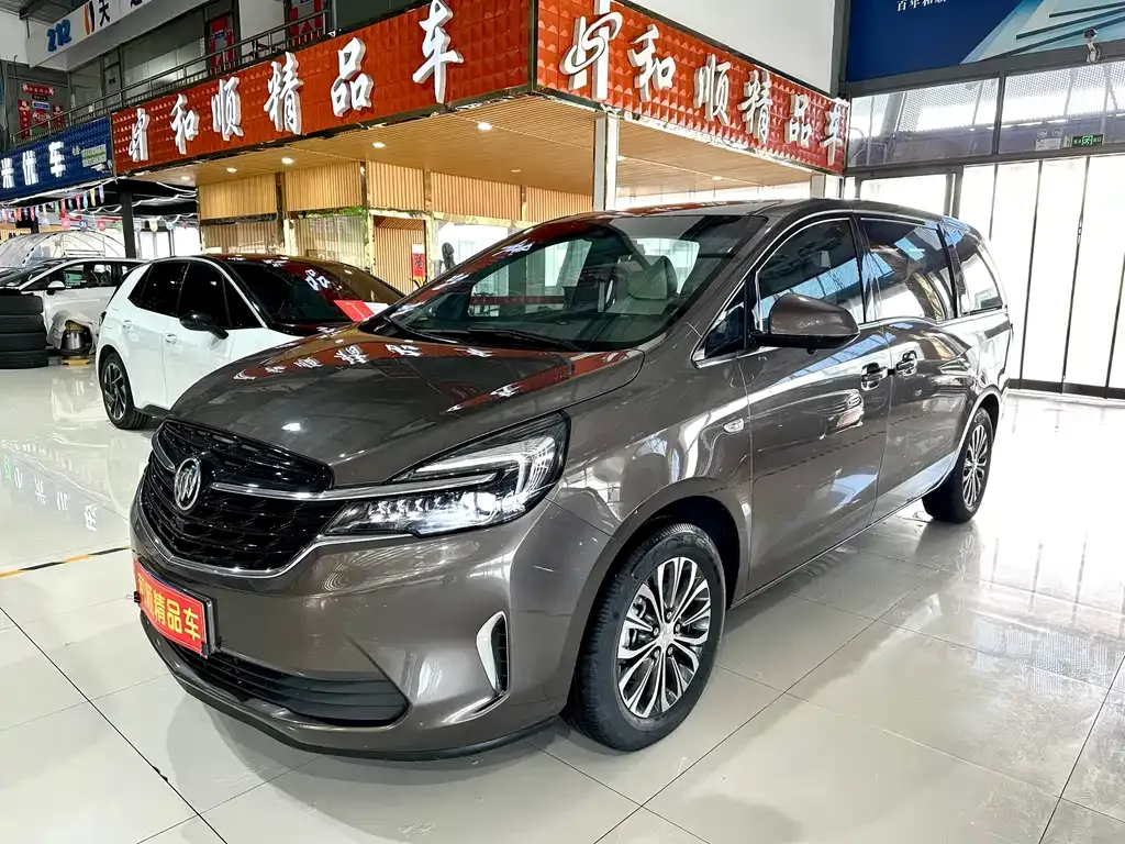 Buick GL8 2021 из CN, фото 1