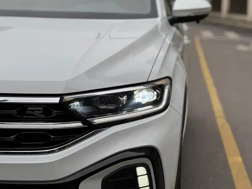 Volkswagen T-Roc 2025 из CN, фото 8