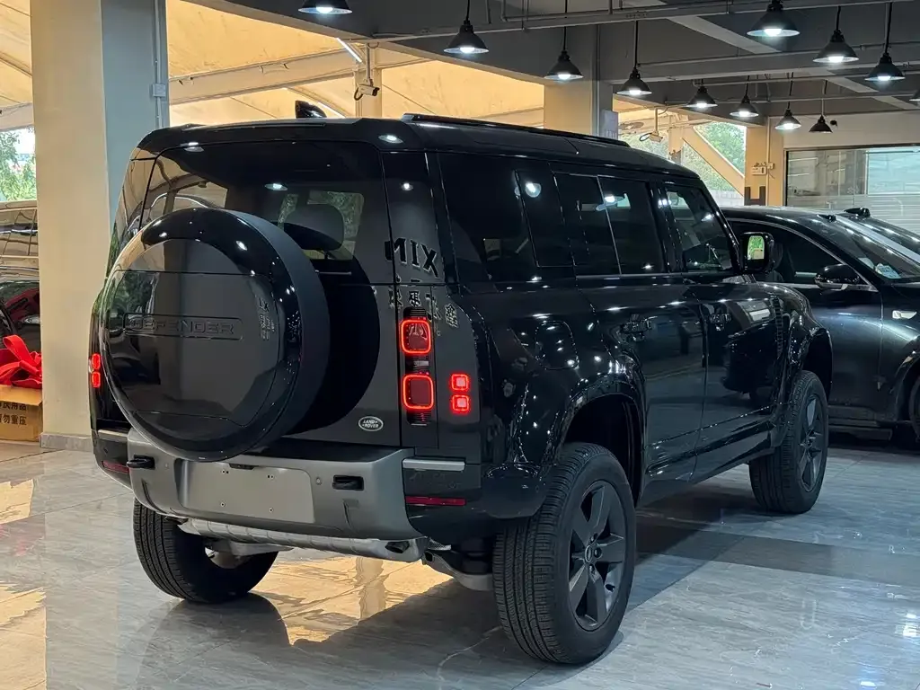 Land Rover Defender 2025 из CN, фото 9