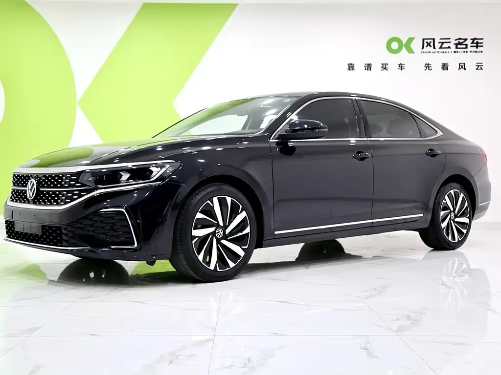 Volkswagen Passat — фото 1