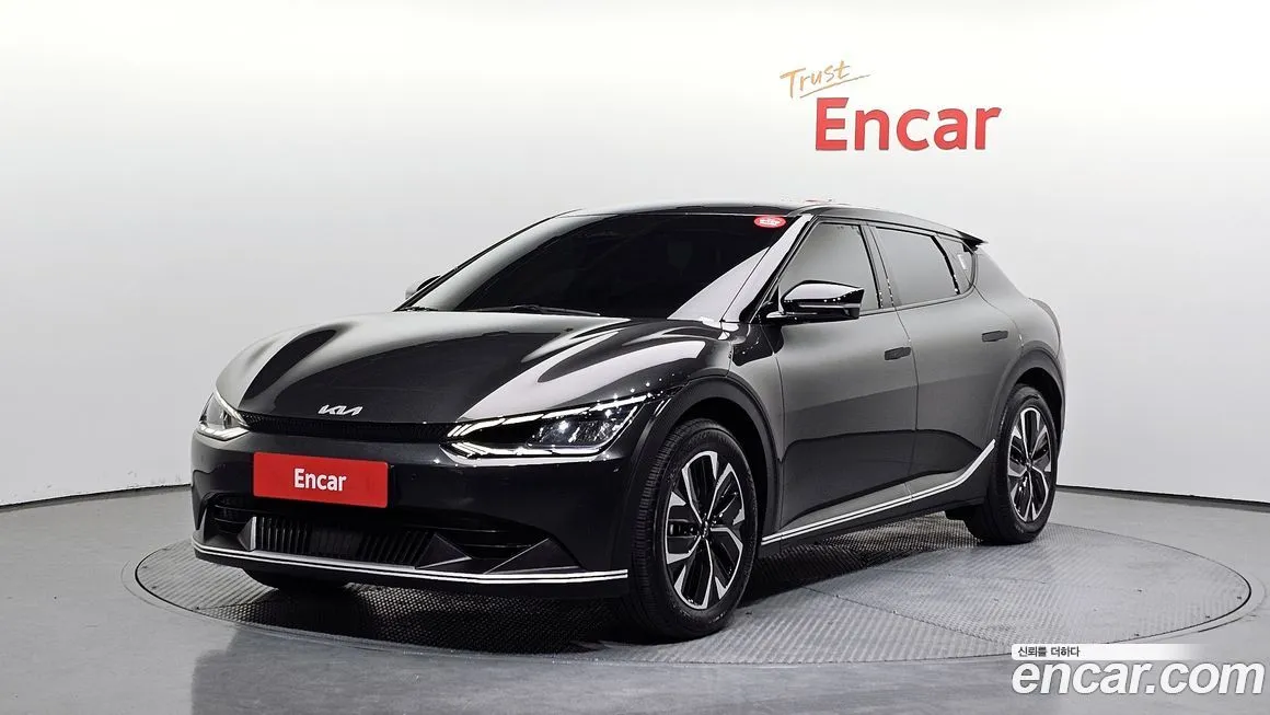 Kia EV6 — фото 1