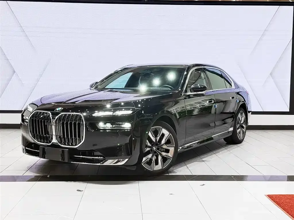 BMW 7 Series 2024 из CN, фото 5