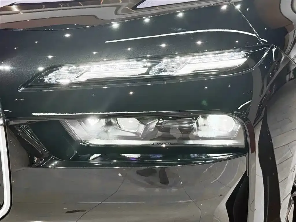 BMW 7 Series 2024 из CN, фото 2