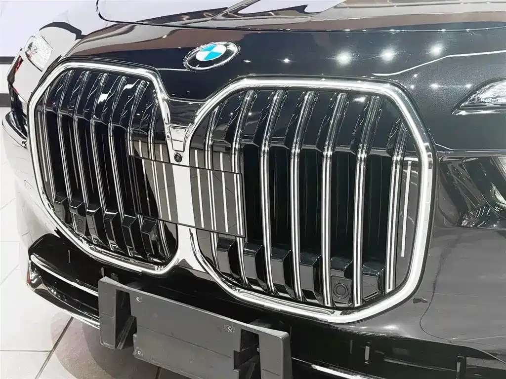 BMW 7 Series 2024 из CN, фото 9