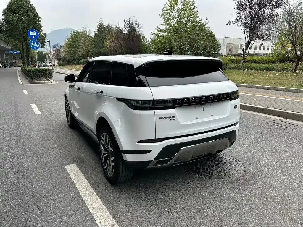 Land Rover Evoque 2023 из CN, фото 5