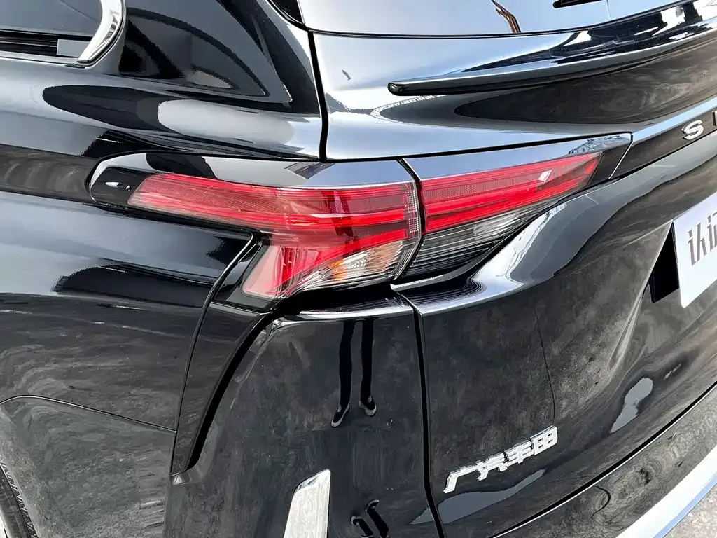 Toyota Sienna 2025 из CN, фото 6