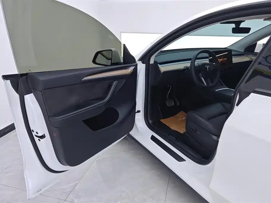 Tesla Model Y 2022 из CN, фото 7