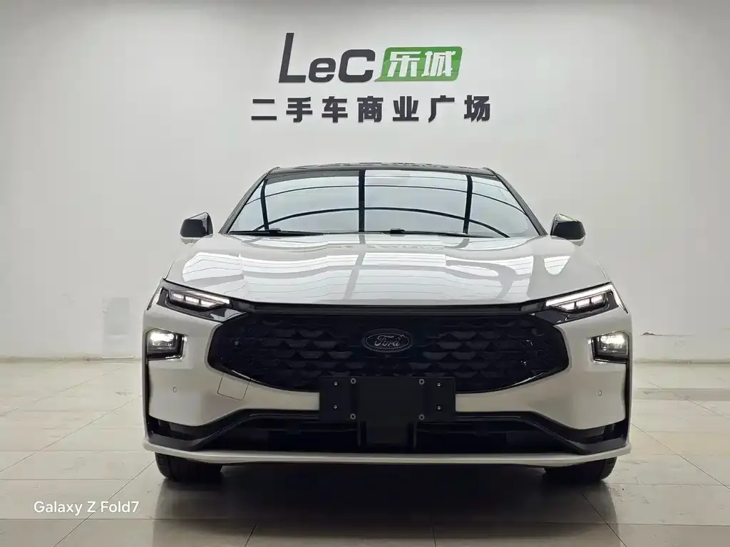 Ford Mondeo 2024 из CN, фото 2