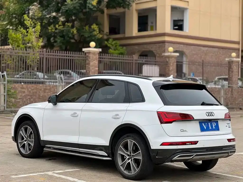 Audi Q5L 2021 из CN, фото 8