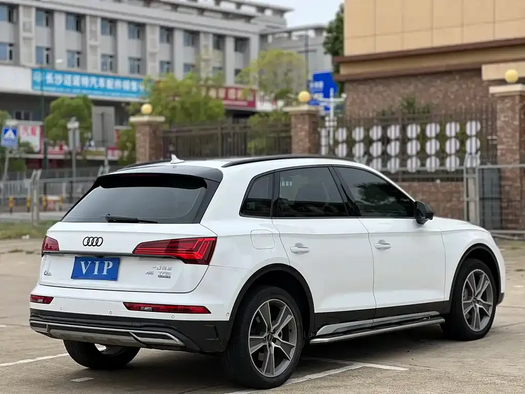 Audi Q5L 2021 из CN, фото 7