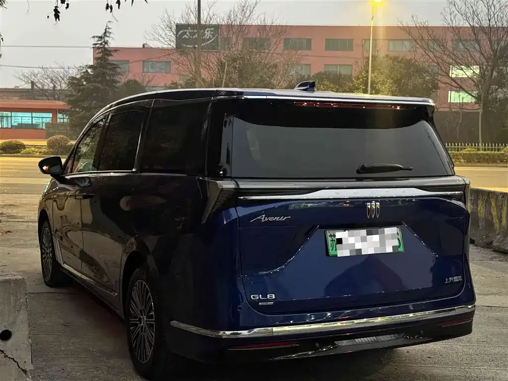 Buick GL8 Hybrid — фото 8