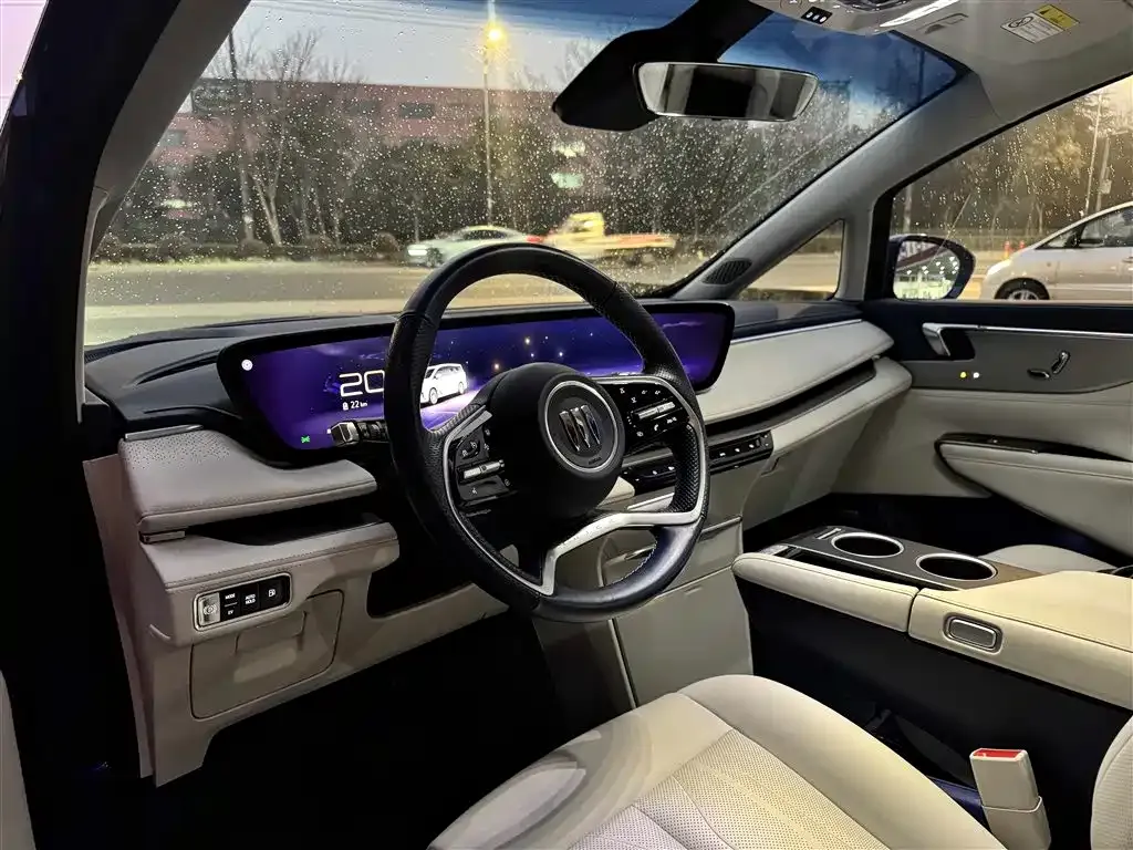 Buick GL8 Hybrid — фото 2