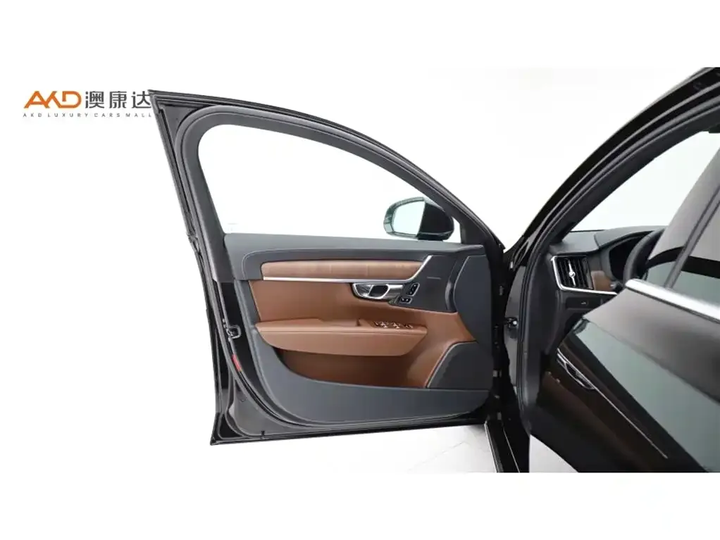 Volvo S90 2025 из CN, фото 3
