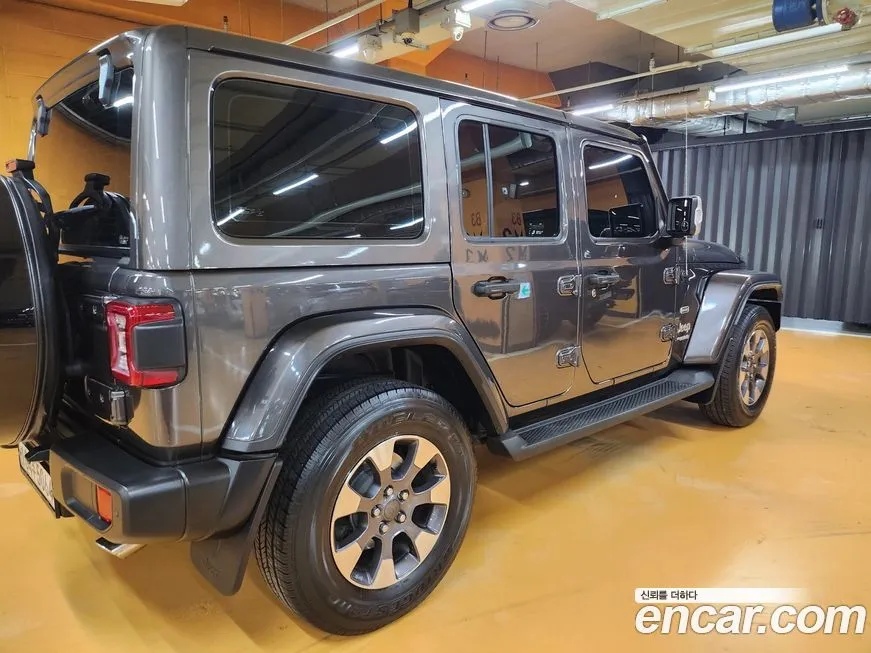 Jeep Wrangler — фото 2