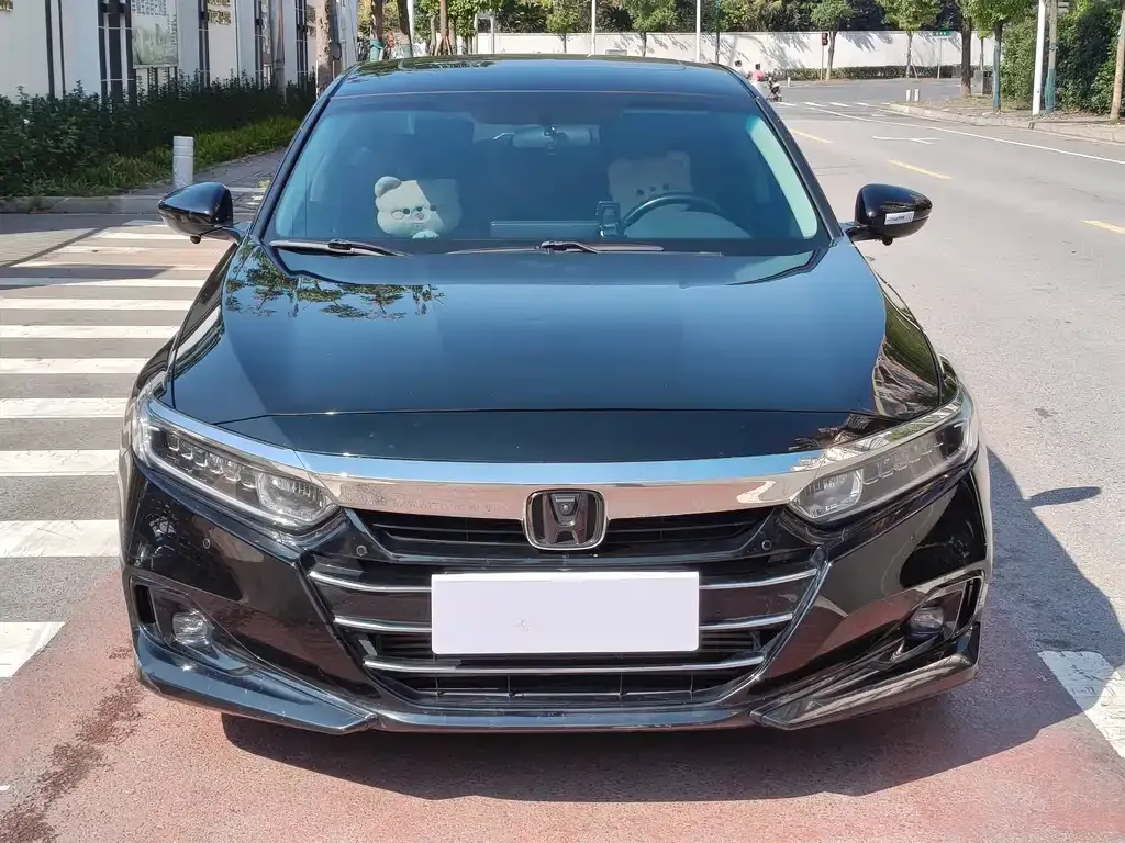 Honda Accord — фото 3