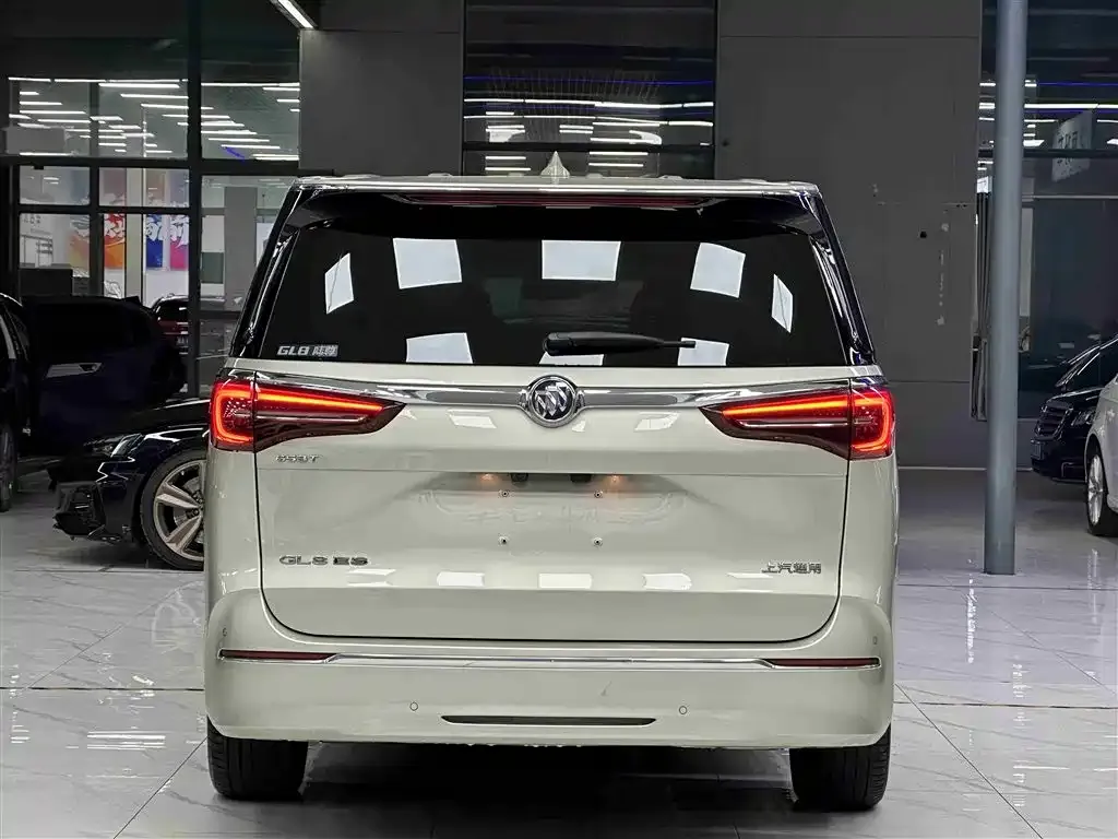 Buick GL8 2021 из CN, фото 2