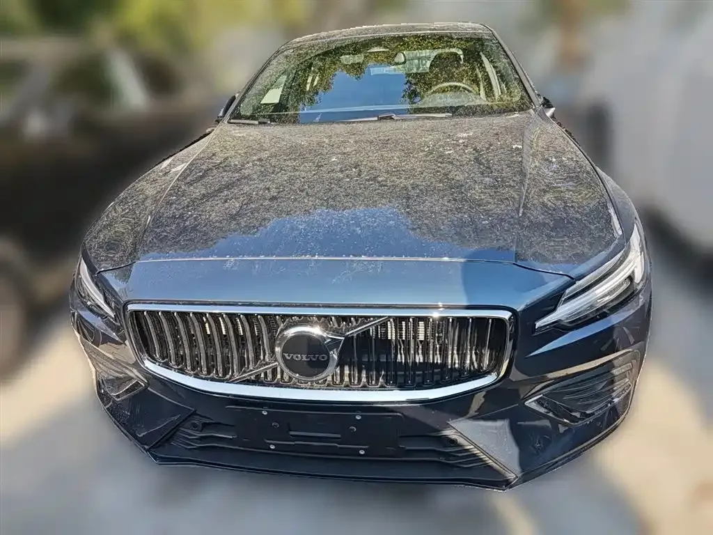 Volvo S60 — фото 4