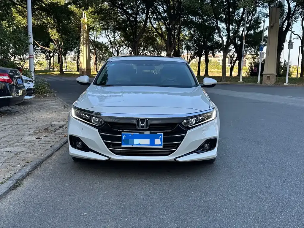 Honda Accord 2023 из CN, фото 2