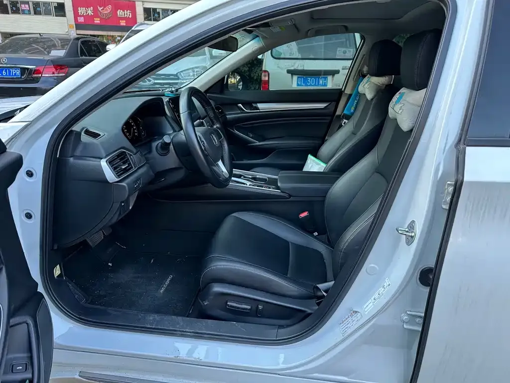 Honda Accord 2023 из CN, фото 4