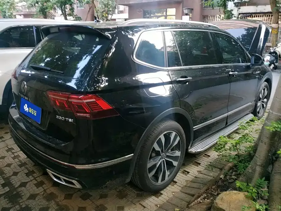 Volkswagen Tiguan L — фото 9