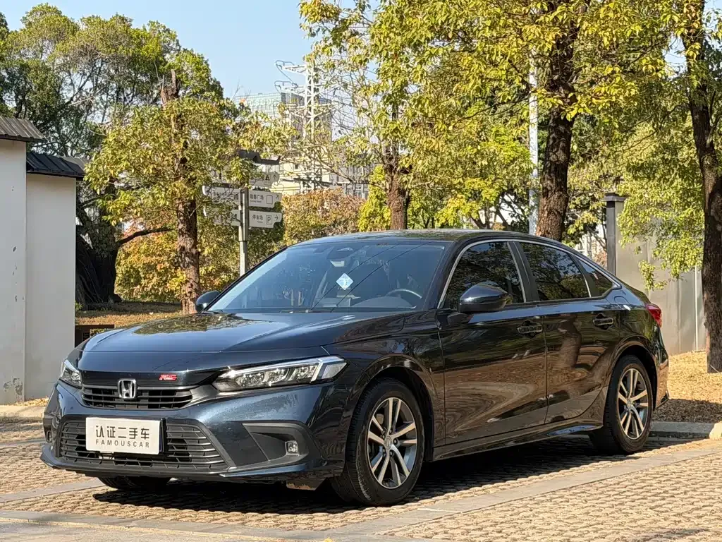Honda Civic — фото 1