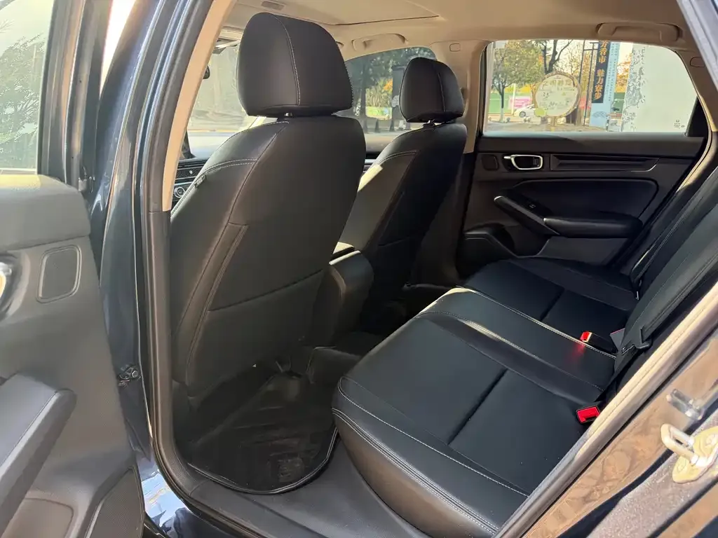 Honda Civic — фото 10