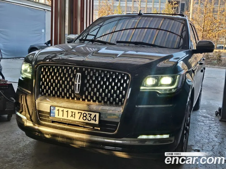 Lincoln Navigator