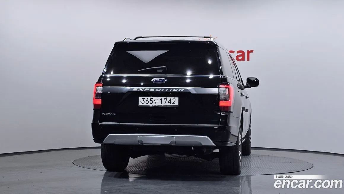 Ford Expedition — фото 4