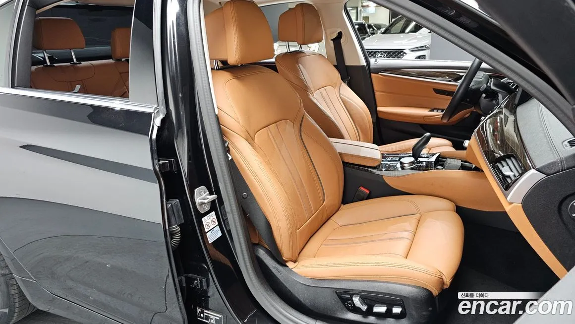BMW 5-Series 2023 из KR, фото 9