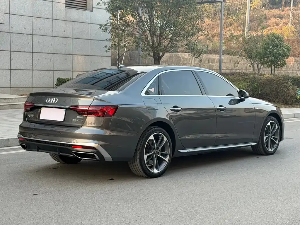 Audi A4L 2023 из CN, фото 8
