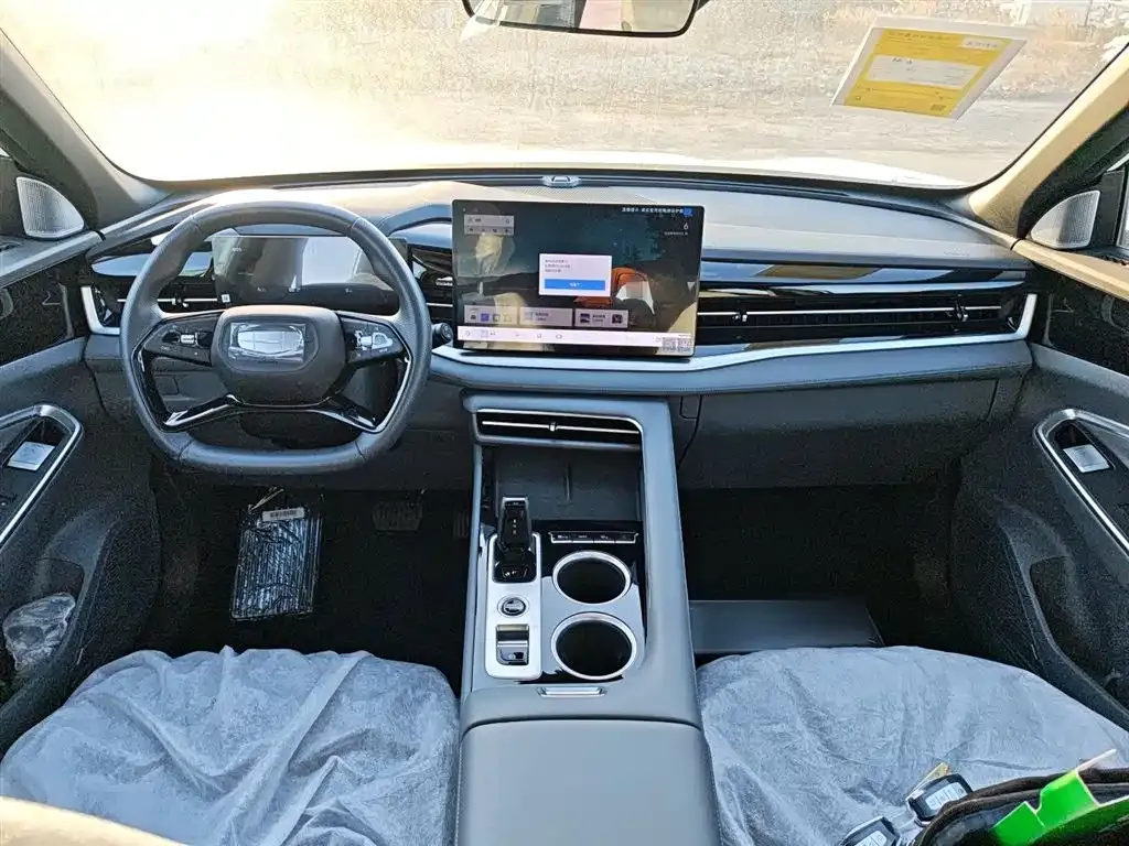 Geely Boyue 2025 из CN, фото 2