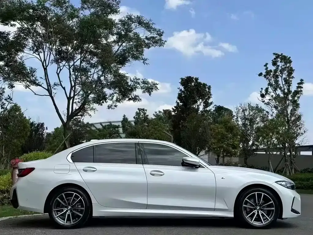 BMW 3 Series 2023 из CN, фото 5