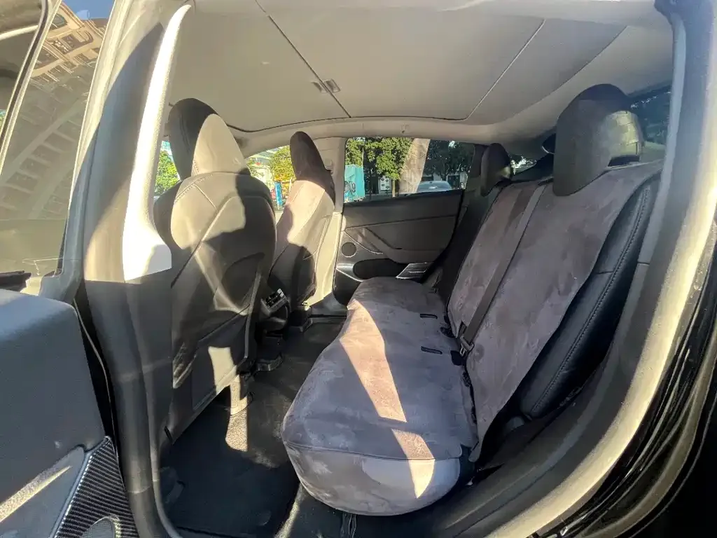 Tesla Model Y 2024 из CN, фото 3