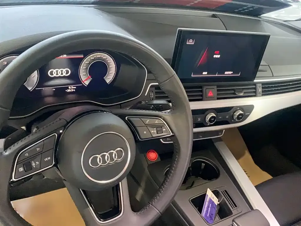 Audi A4L 2021 из CN, фото 10