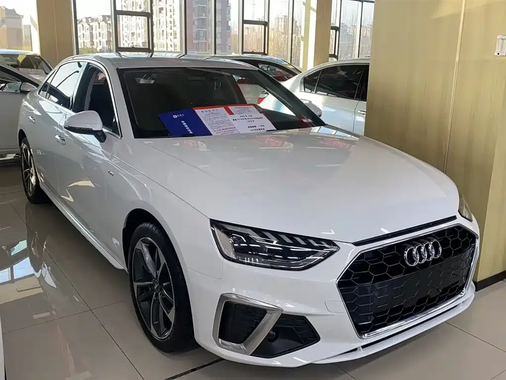 Audi A4L 2021 из CN, фото 4