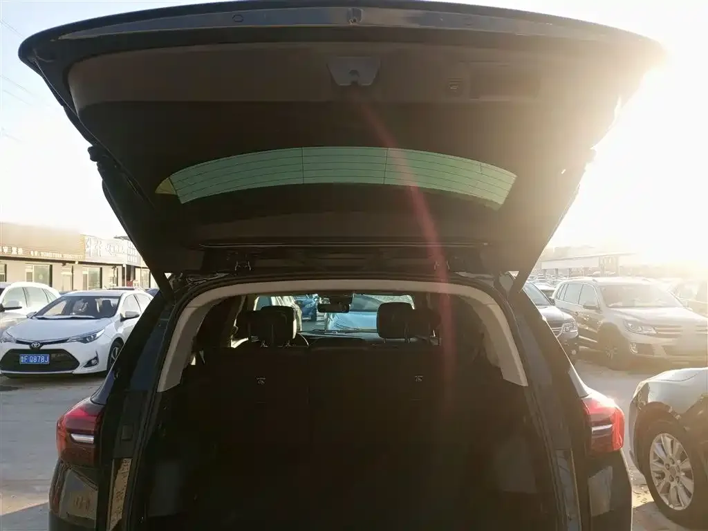 Buick Envision Plus — фото 8