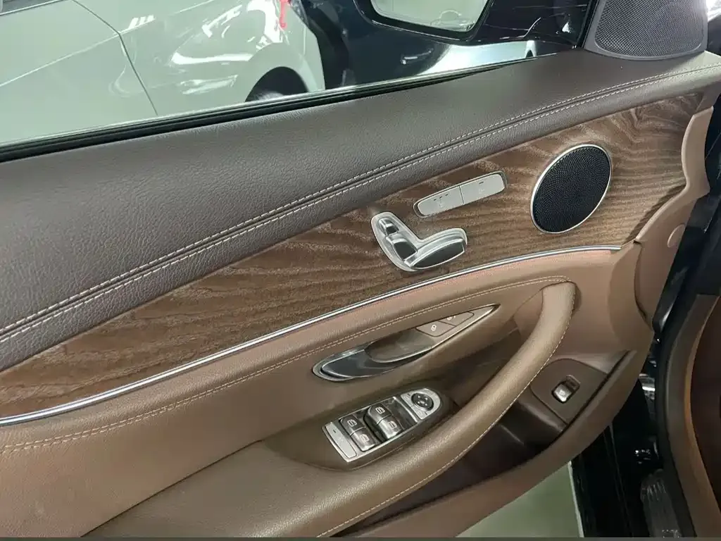 Mercedes-Benz E-Class 2022 из CN, фото 8