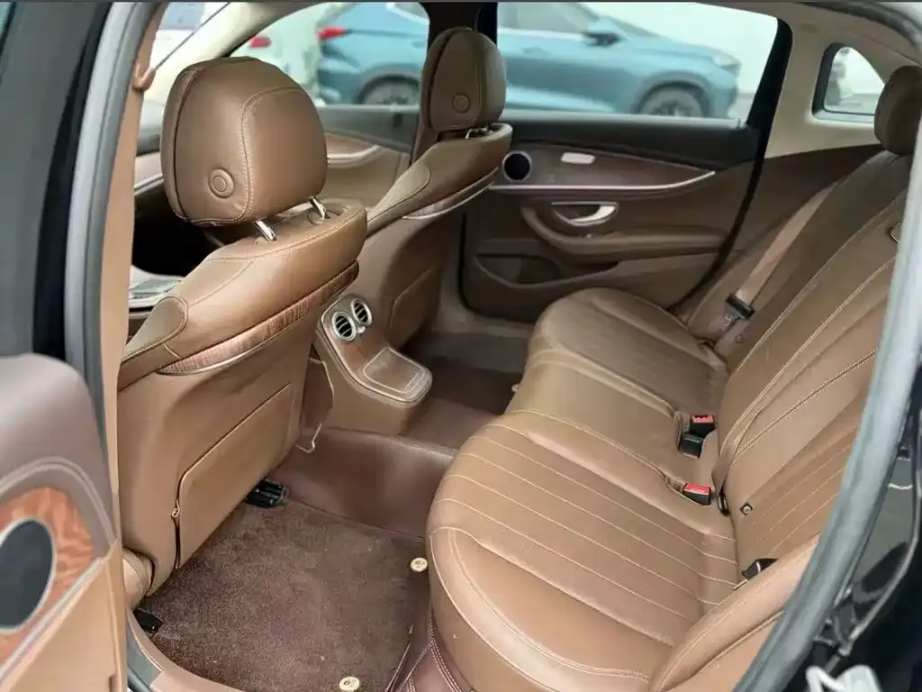 Mercedes-Benz E-Class 2022 из CN, фото 3