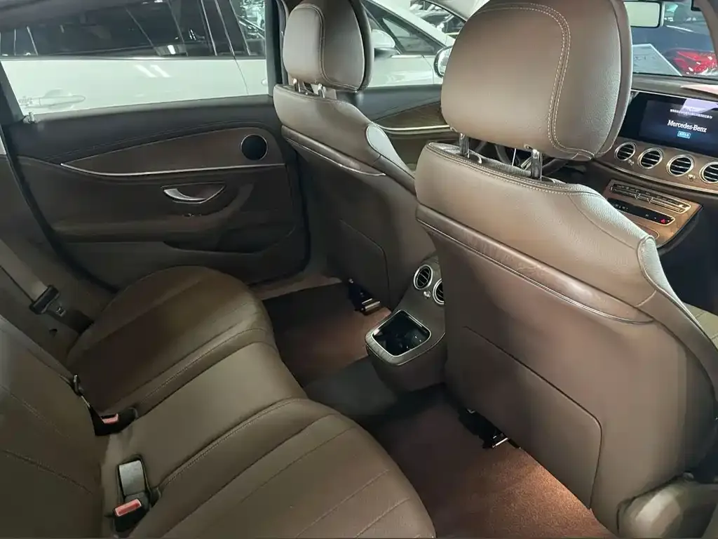 Mercedes-Benz E-Class 2022 из CN, фото 7